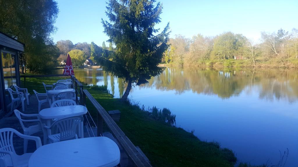 Camping De La Reuille Flere-la-Riviere المظهر الخارجي الصورة