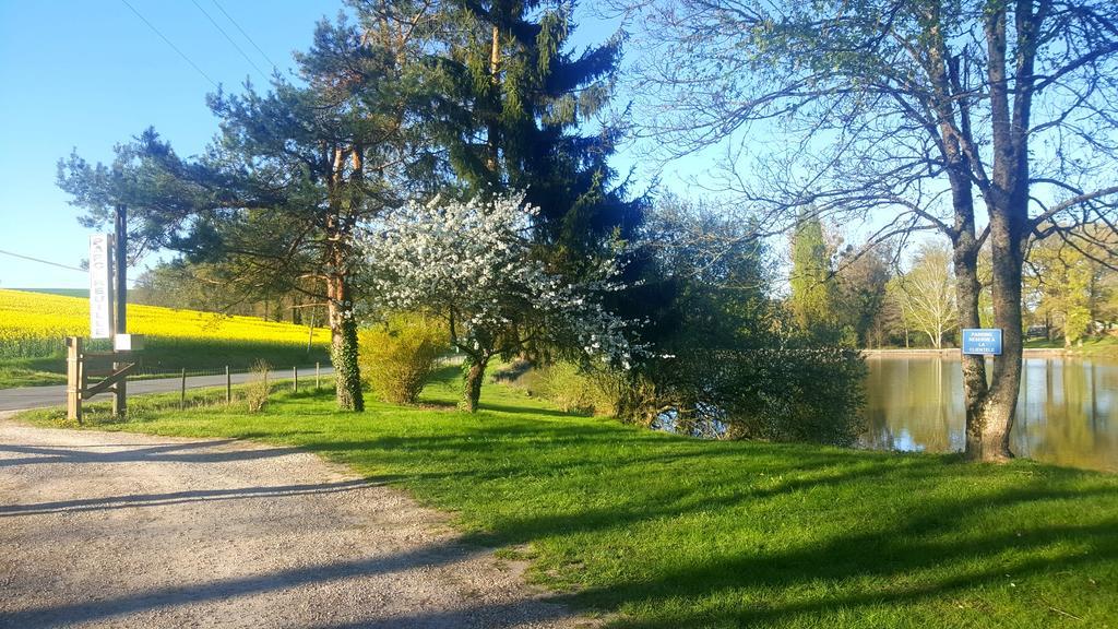Camping De La Reuille Flere-la-Riviere المظهر الخارجي الصورة