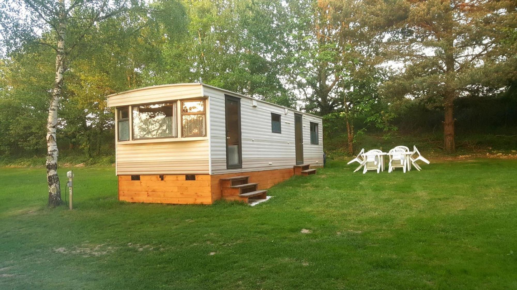 Camping De La Reuille Flere-la-Riviere المظهر الخارجي الصورة