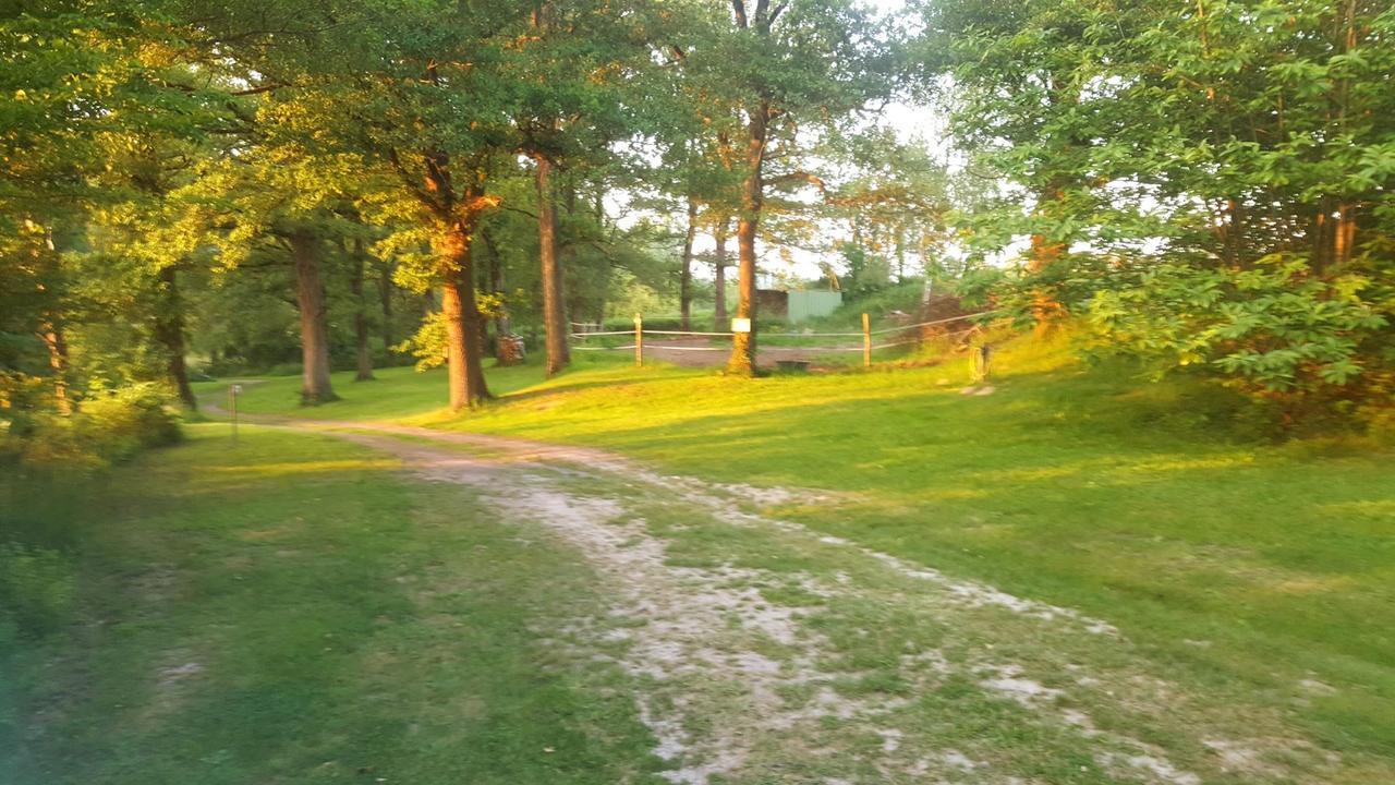 Camping De La Reuille Flere-la-Riviere المظهر الخارجي الصورة
